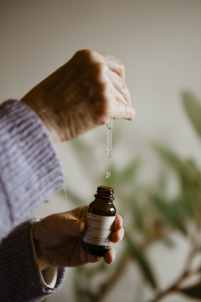 Aromatherapy oil dropper bottle